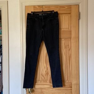 Black skinny jean